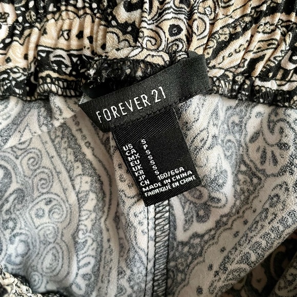 Forever 21 Palazzo Pants - Picture 3 of 3